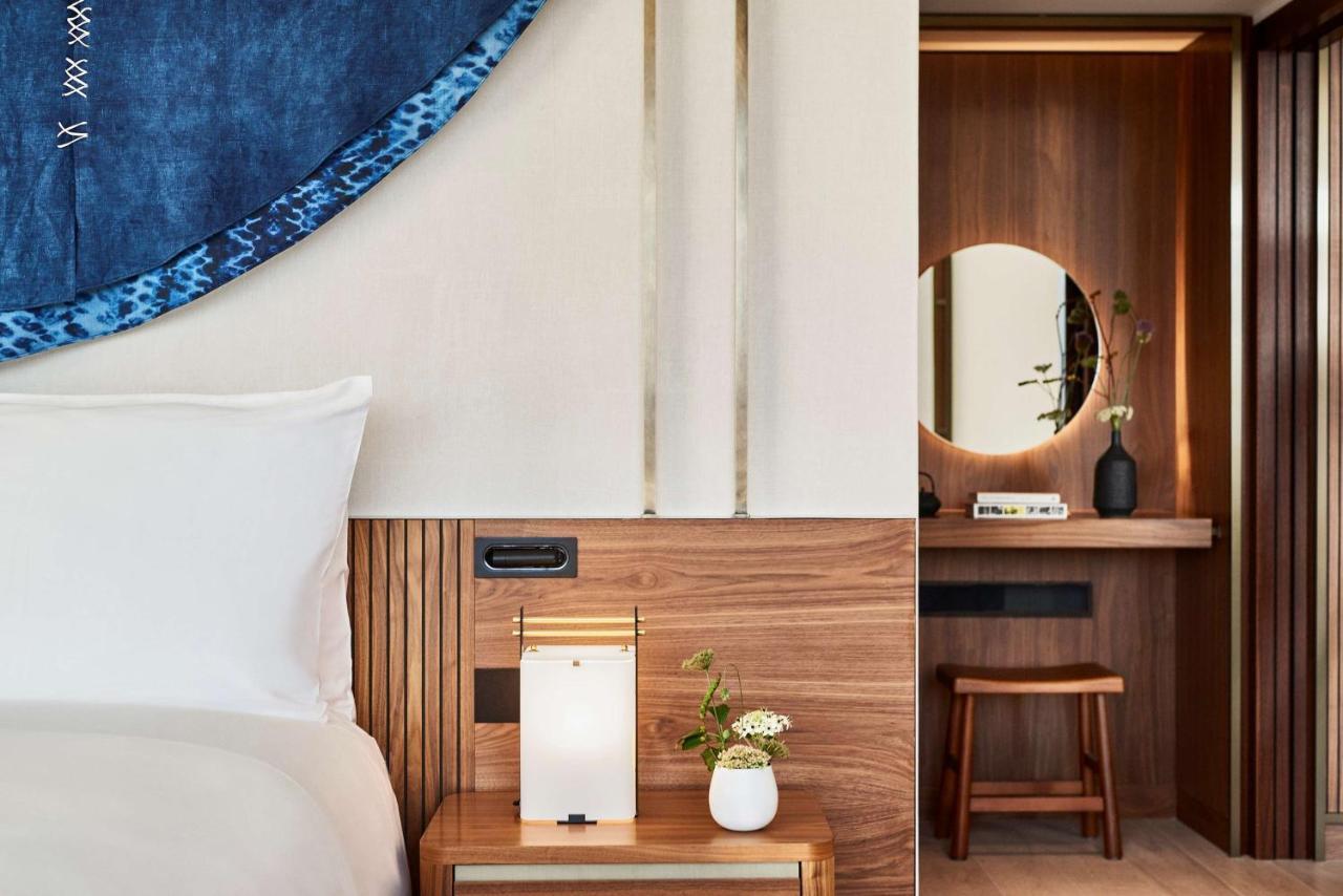 Nobu Hotel Barcelona Bagian luar foto A bedroom at the hotel